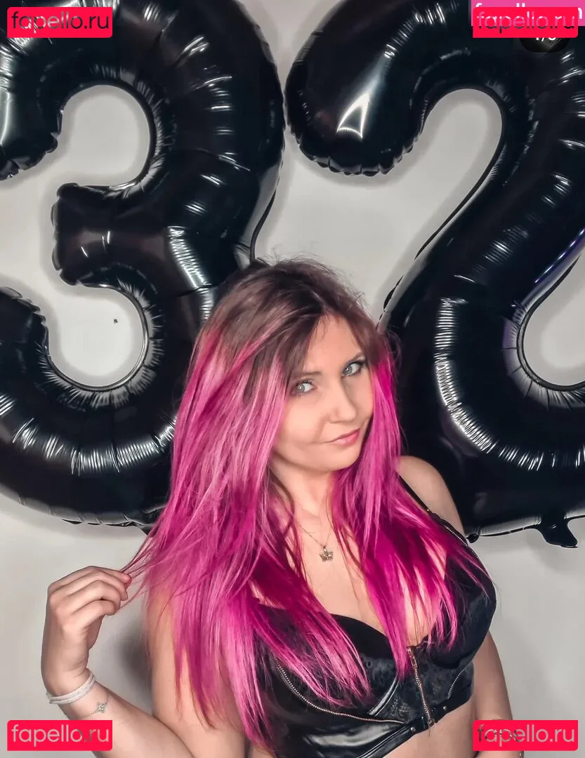 Nicole Miss.opel Onlyfans Photo Gallery 