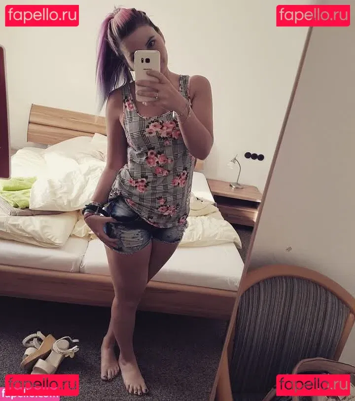 Nicole Miss.opel Onlyfans Photo Gallery 