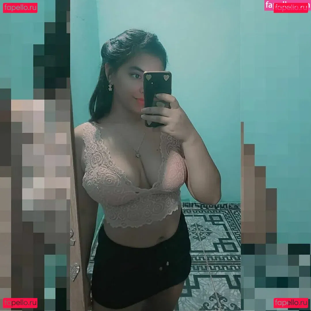 claraaguilar Onlyfans Photo Gallery 