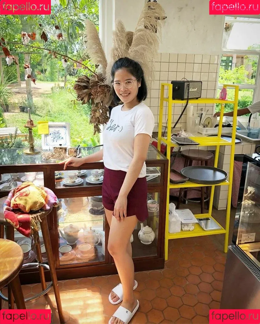saw_saowapak Onlyfans Photo Gallery 
