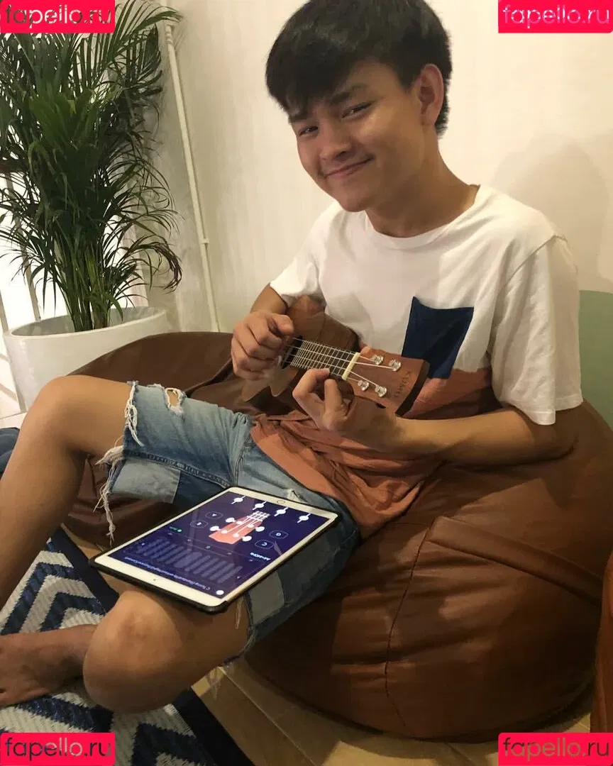 saw_saowapak Onlyfans Photo Gallery 