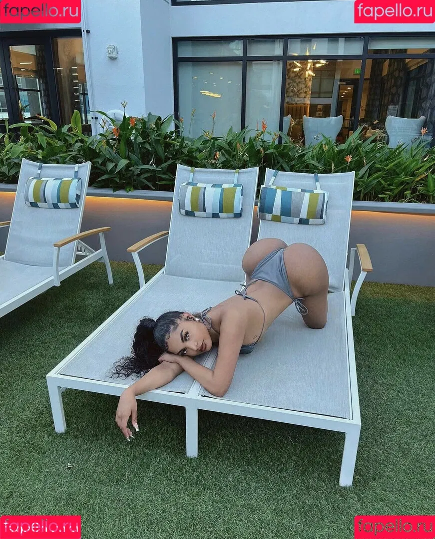 Thurriaa Onlyfans Photo Gallery 