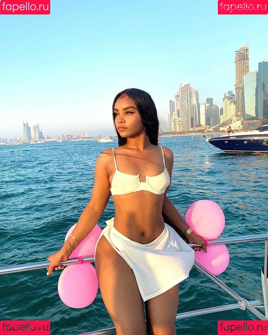Thurriaa Onlyfans Photo Gallery 