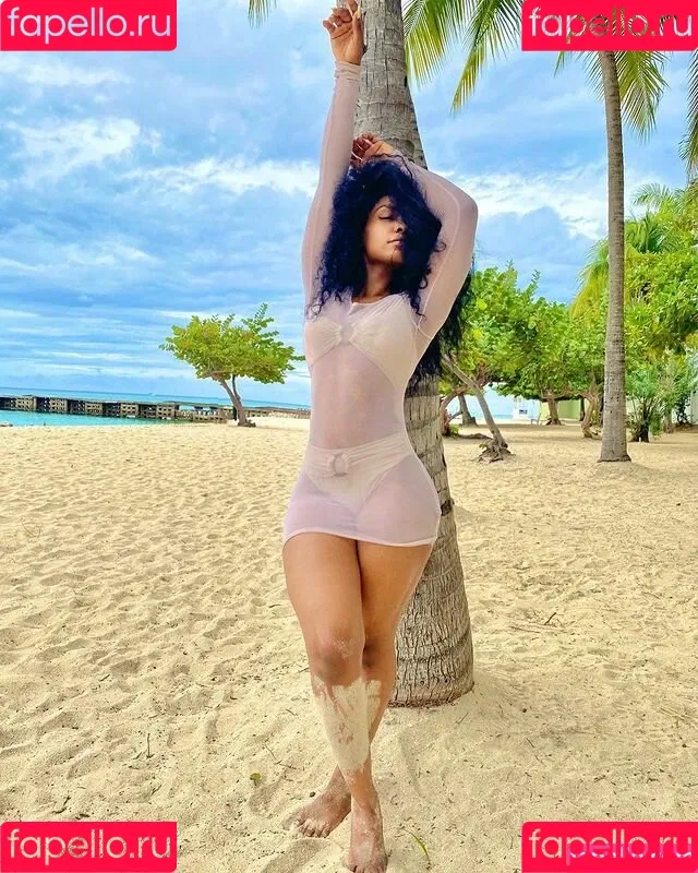Thurriaa Onlyfans Photo Gallery 