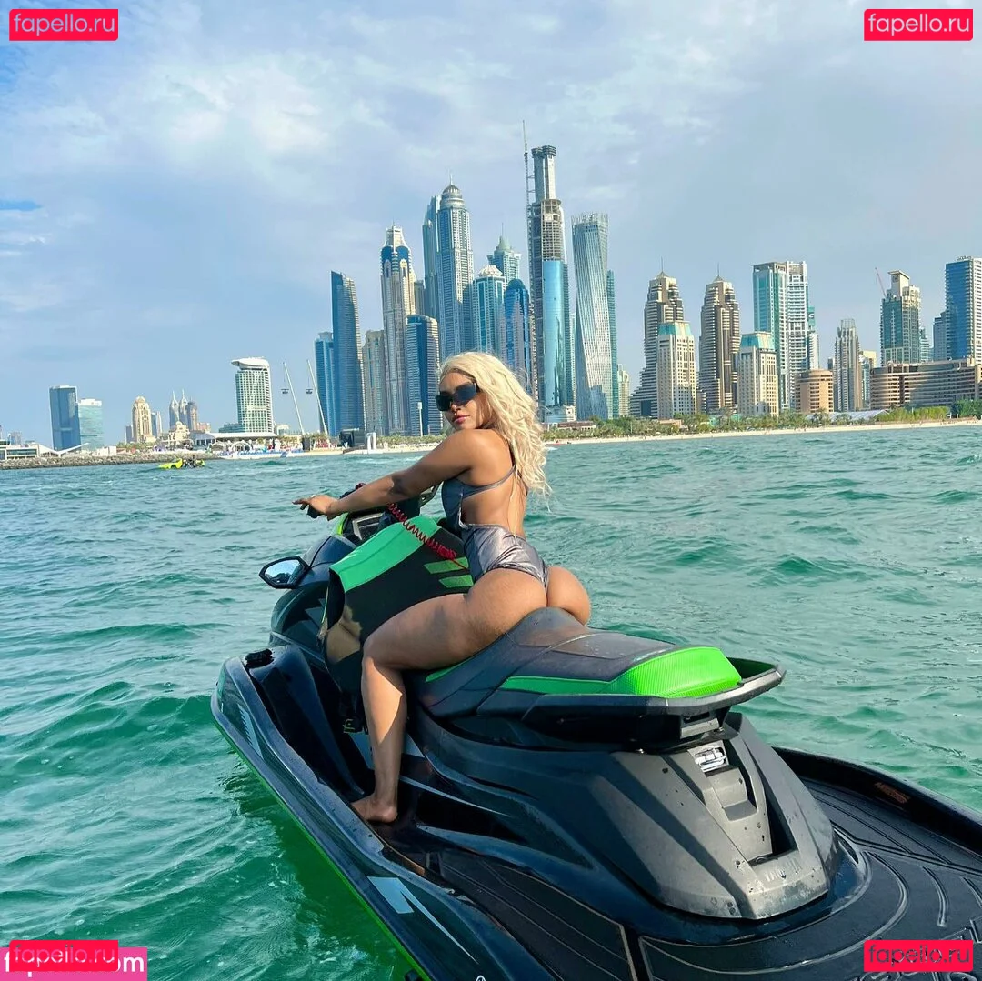 Thurriaa Onlyfans Photo Gallery 