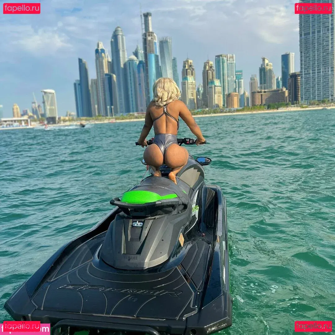 Thurriaa Onlyfans Photo Gallery 