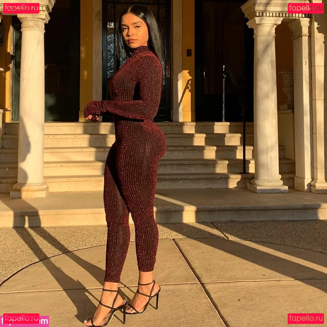 Thurriaa Onlyfans Photo Gallery 