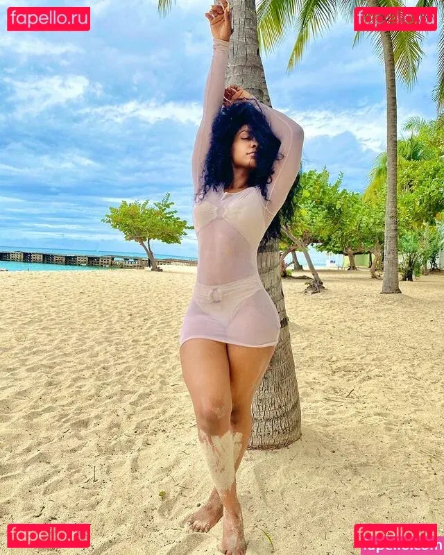 Thurriaa Onlyfans Photo Gallery 