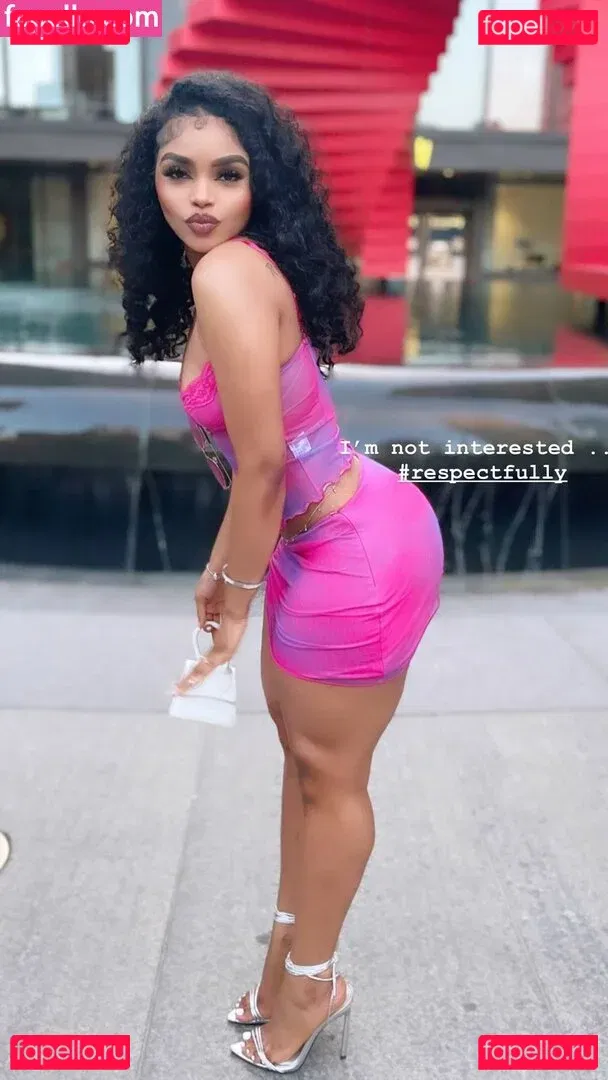 Thurriaa Onlyfans Photo Gallery 