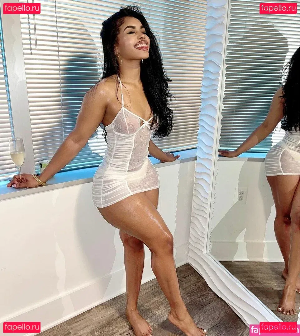 Thurriaa Onlyfans Photo Gallery 