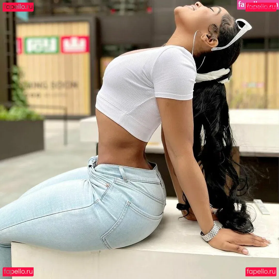 Thurriaa Onlyfans Photo Gallery 