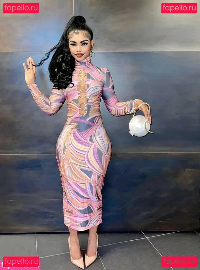 Thurriaa Onlyfans Photo Gallery 