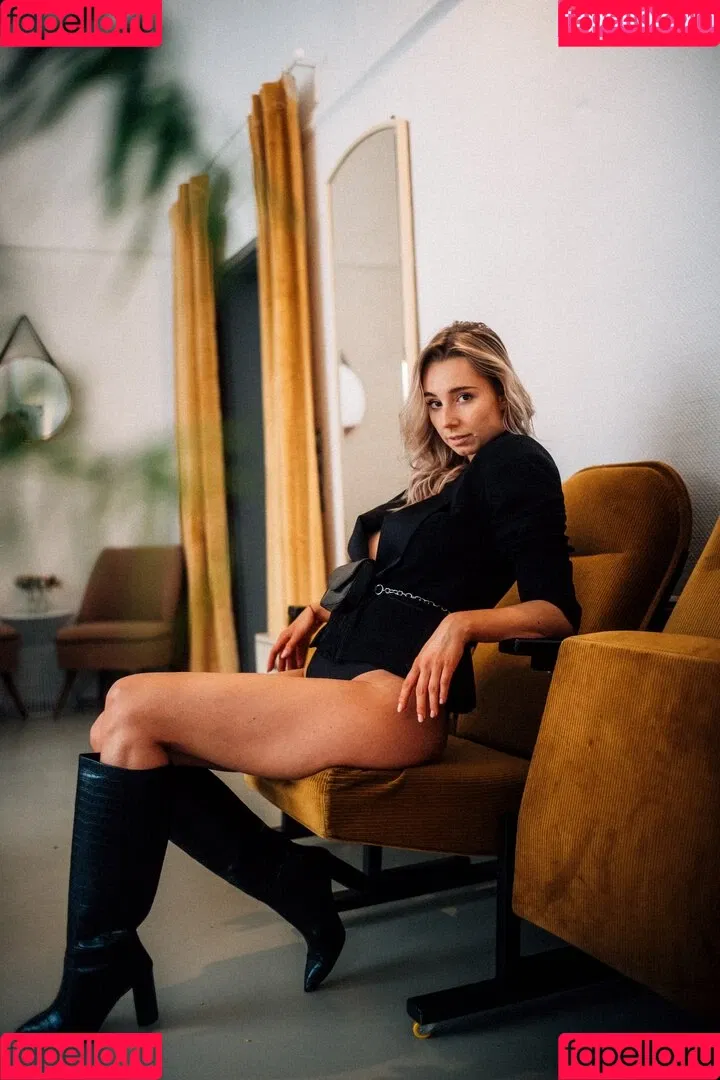 Viktoria_somebody Onlyfans Photo Gallery 