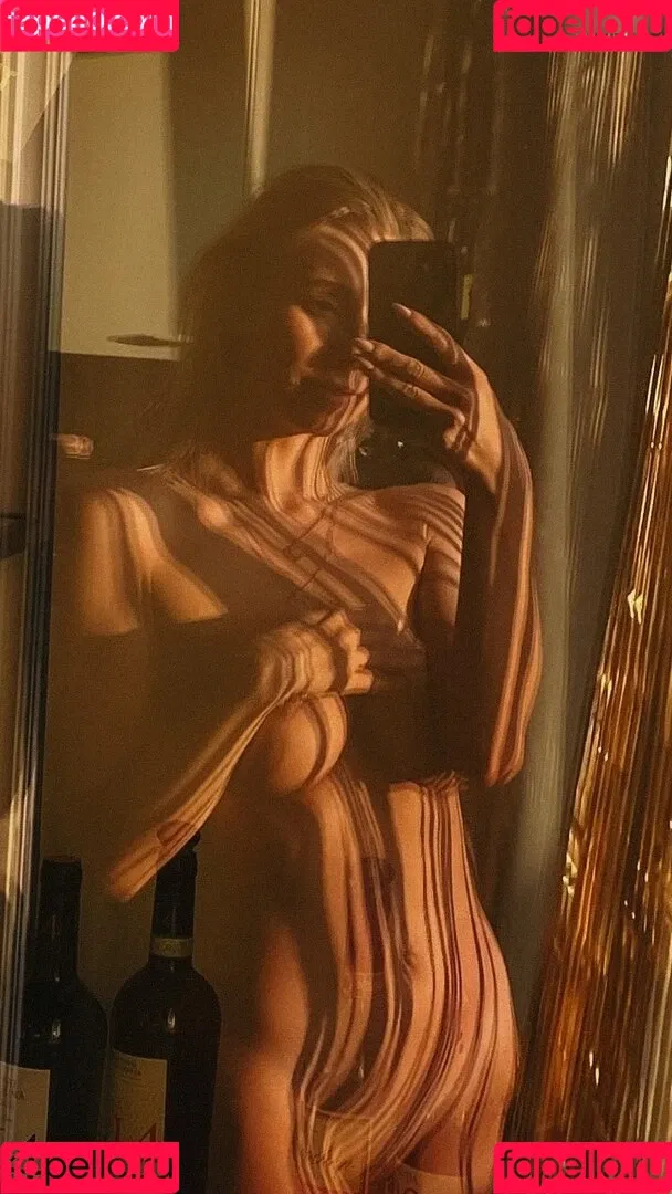 Viktoria_somebody Onlyfans Photo Gallery 
