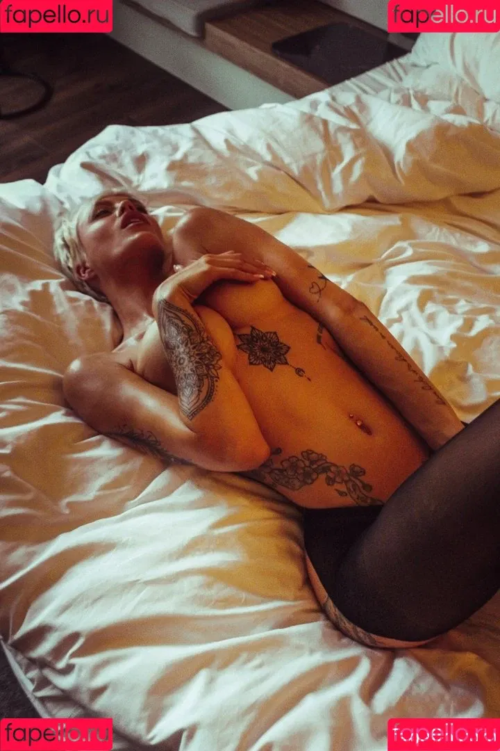 Miri Be Onlyfans Photo Gallery 