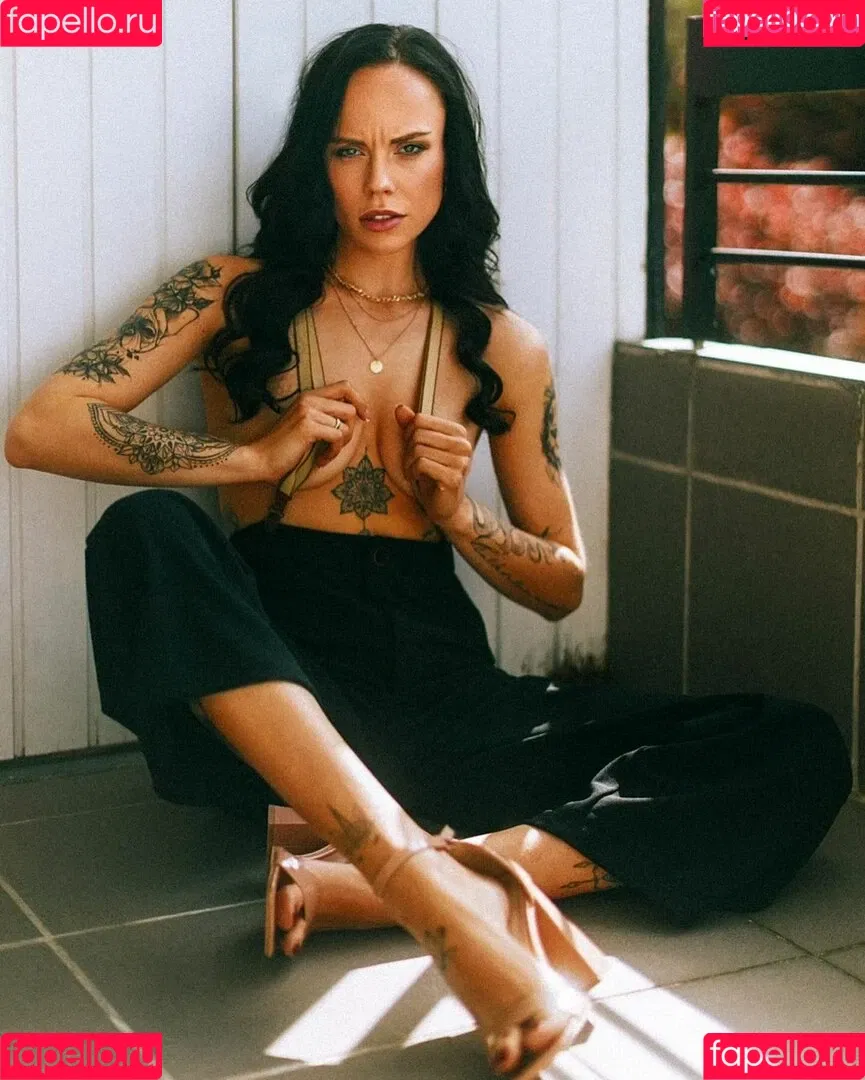 Miri Be Onlyfans Photo Gallery 