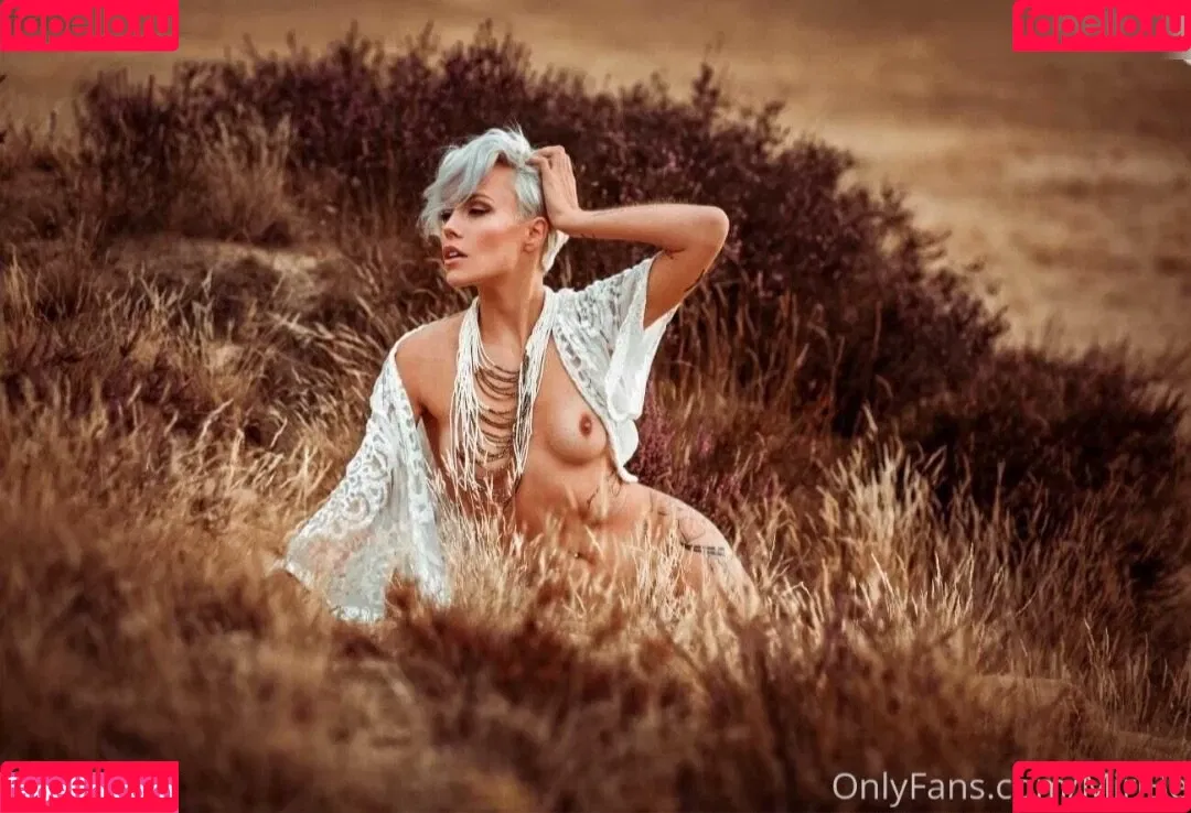 Miri Be Onlyfans Photo Gallery 
