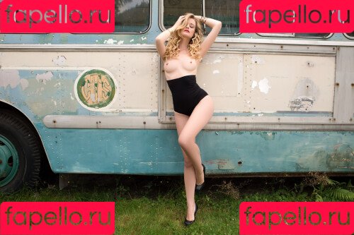 Olivia Carter Onlyfans Photo Gallery 