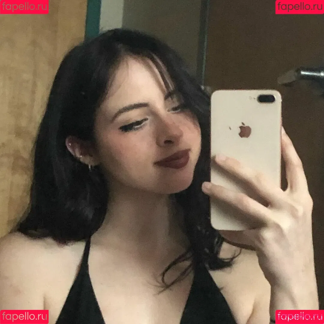 Liv Littlelivbug Onlyfans Photo Gallery 
