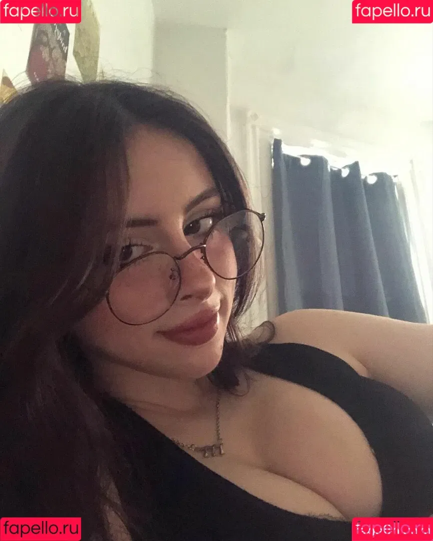 Liv Littlelivbug Onlyfans Photo Gallery 