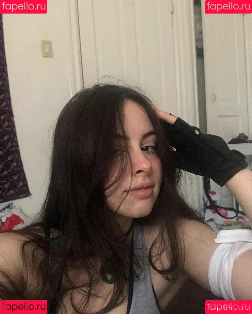 Liv Littlelivbug Onlyfans Photo Gallery 