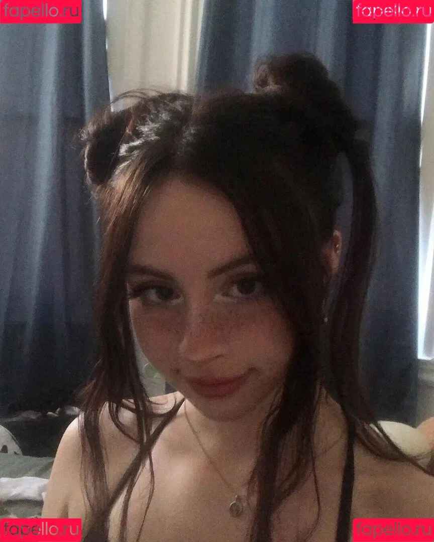 Liv Littlelivbug Onlyfans Photo Gallery 