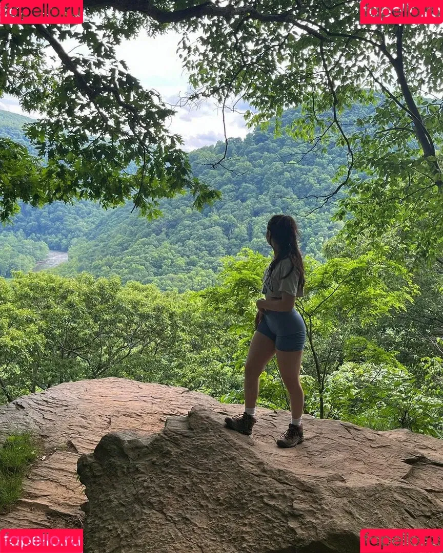 Liv Littlelivbug Onlyfans Photo Gallery 