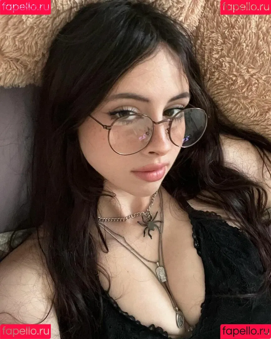 Liv Littlelivbug Onlyfans Photo Gallery 