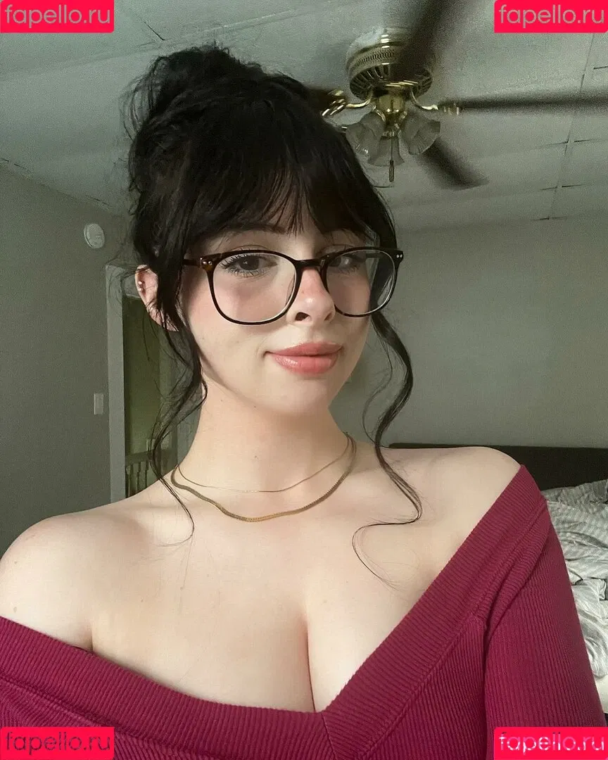 Liv Littlelivbug Onlyfans Photo Gallery 
