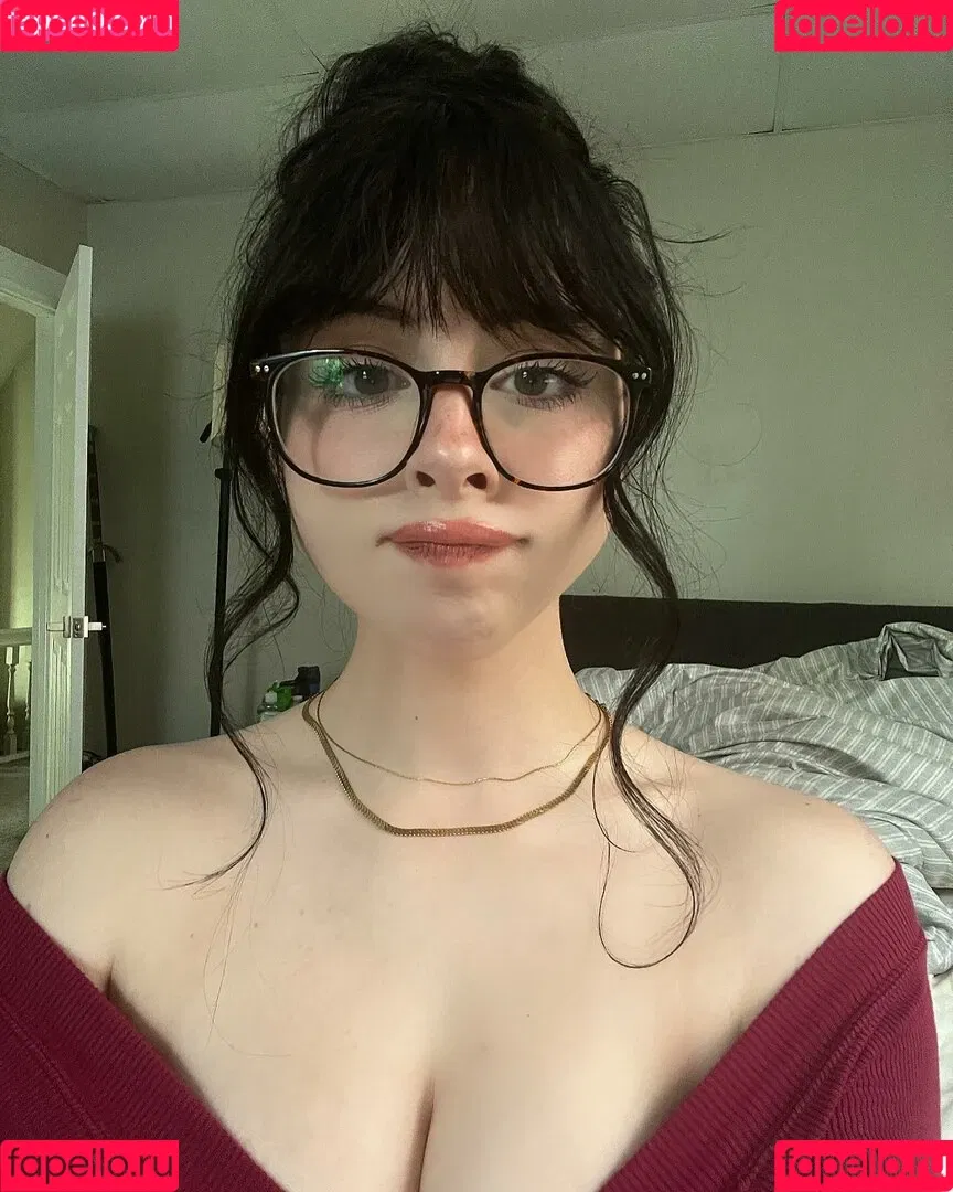 Liv Littlelivbug Onlyfans Photo Gallery 