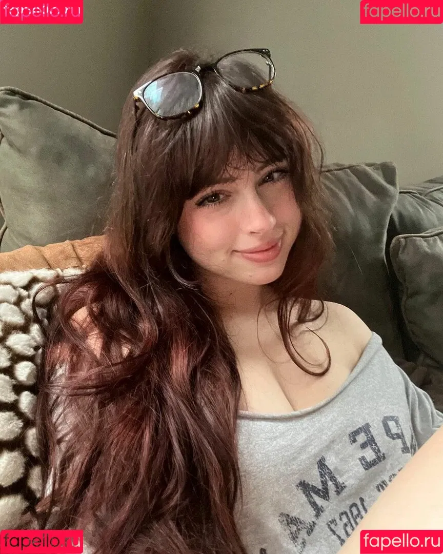 Liv Littlelivbug Onlyfans Photo Gallery 