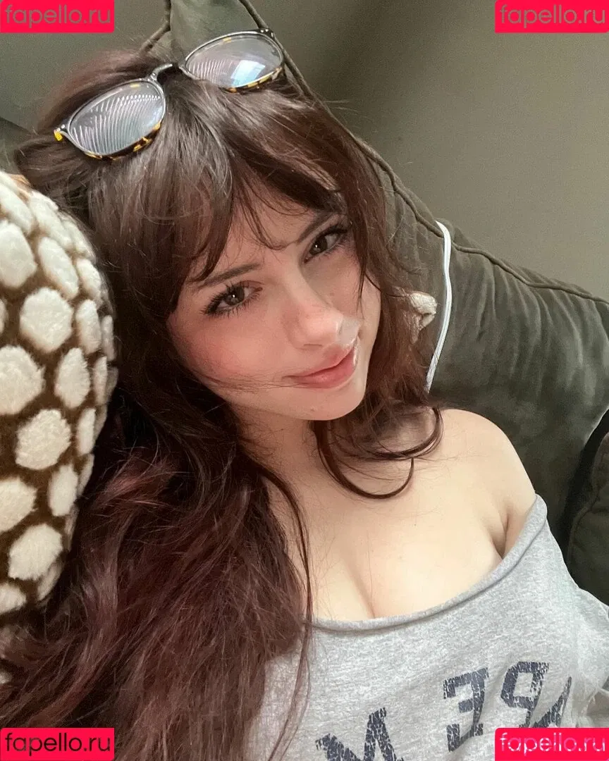 Liv Littlelivbug Onlyfans Photo Gallery 