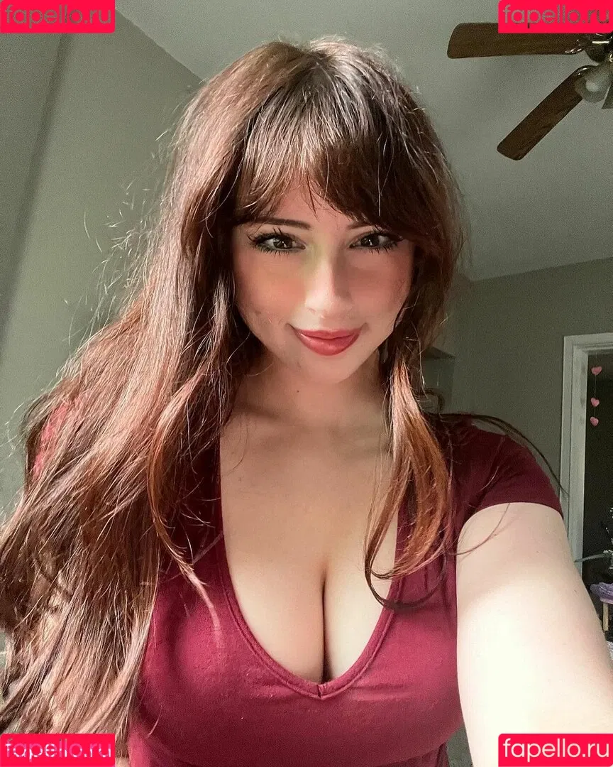 Liv Littlelivbug Onlyfans Photo Gallery 