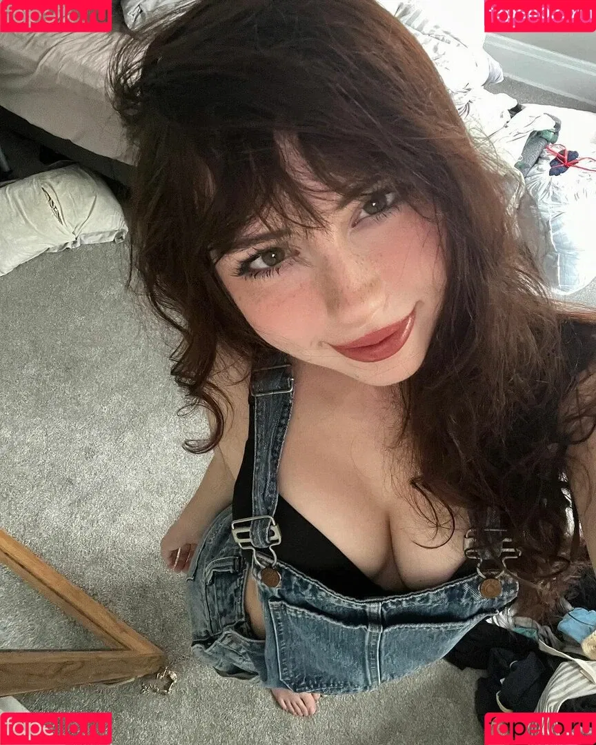 Liv Littlelivbug Onlyfans Photo Gallery 