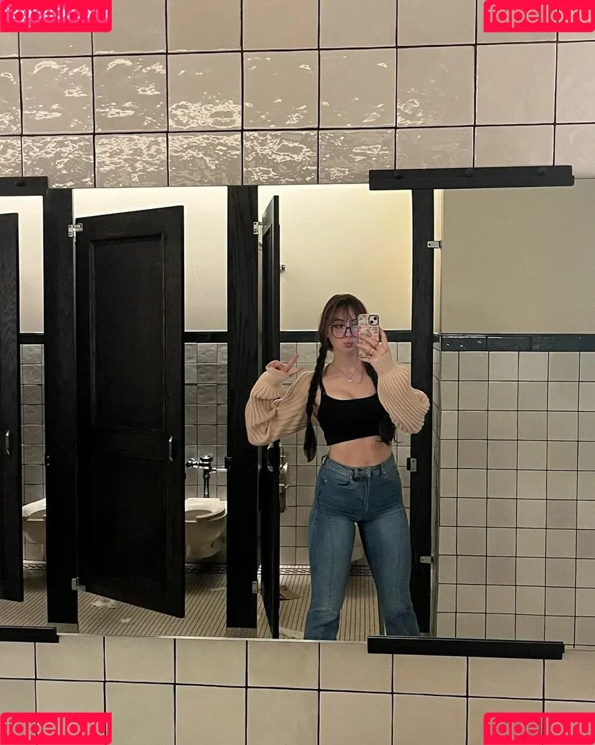 Liv Littlelivbug Onlyfans Photo Gallery 