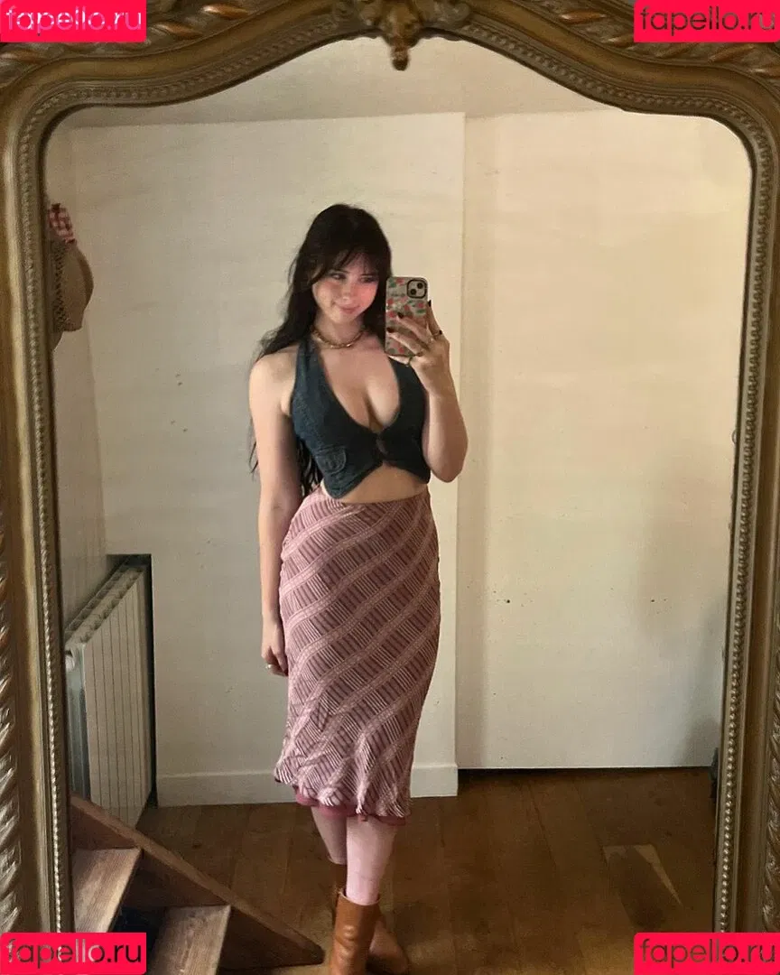Liv Littlelivbug Onlyfans Photo Gallery 