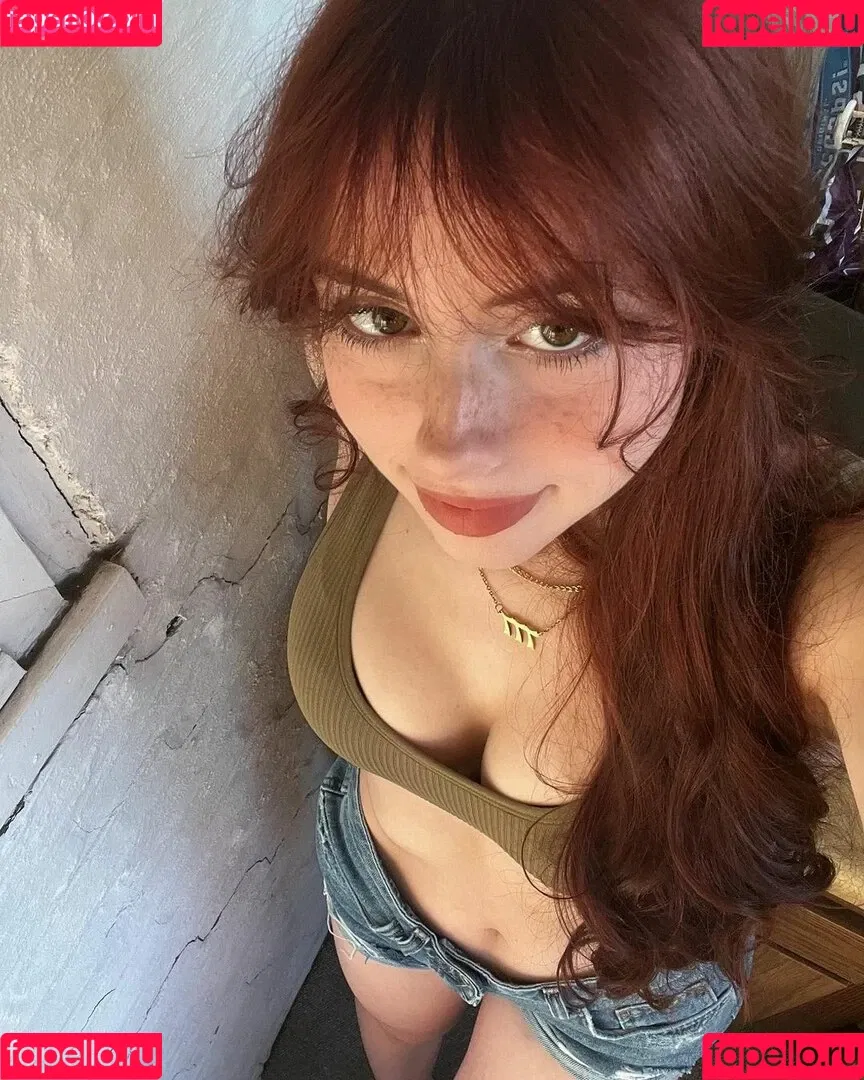 Liv Littlelivbug Onlyfans Photo Gallery 