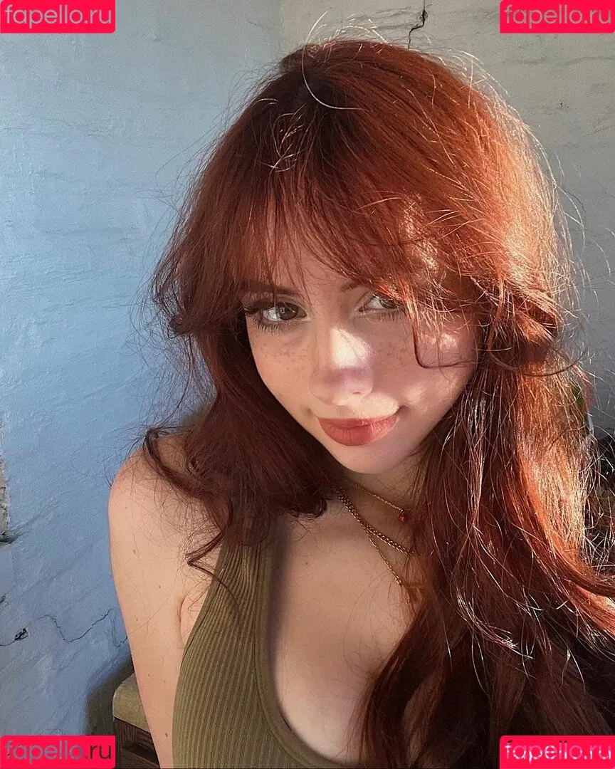 Liv Littlelivbug Onlyfans Photo Gallery 