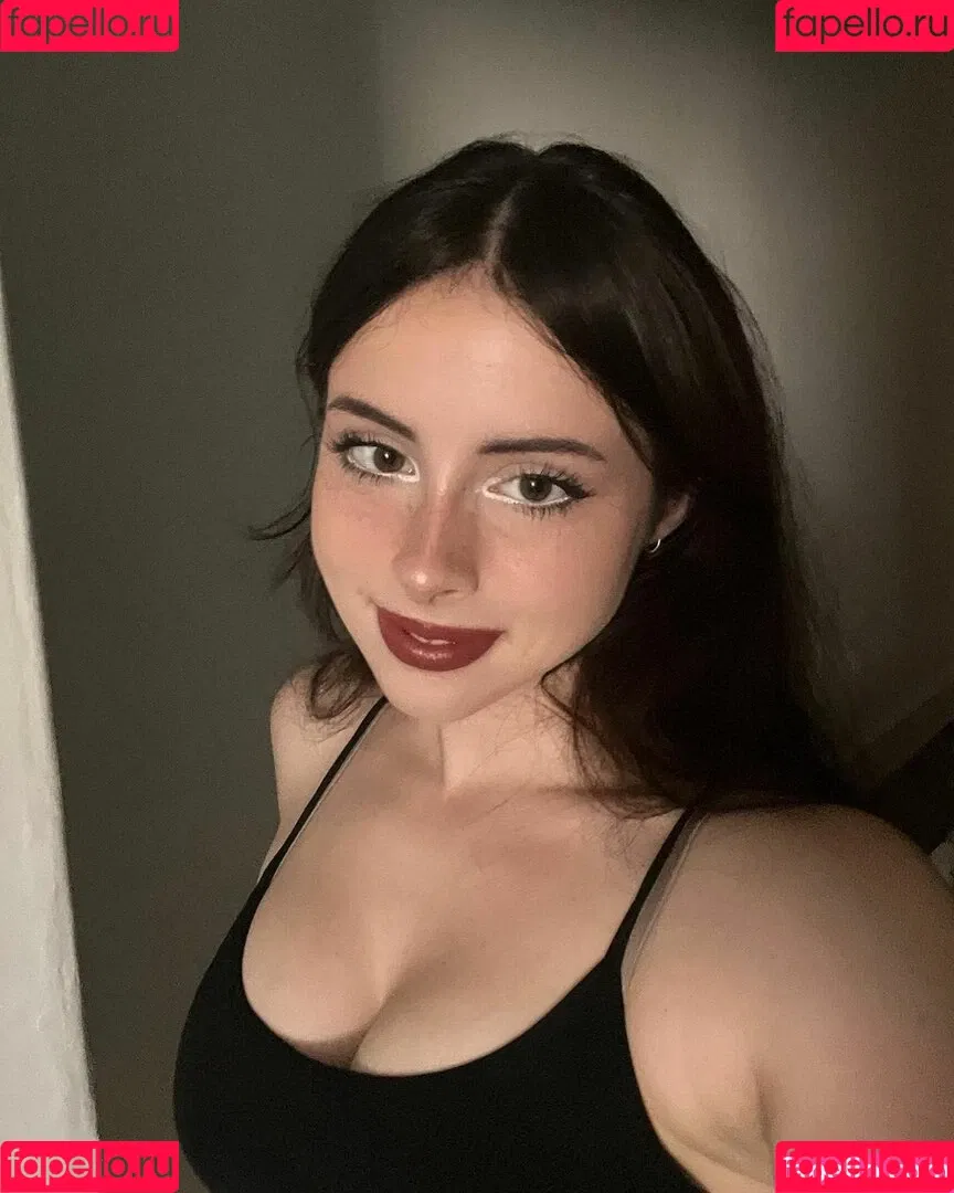 Liv Littlelivbug Onlyfans Photo Gallery 