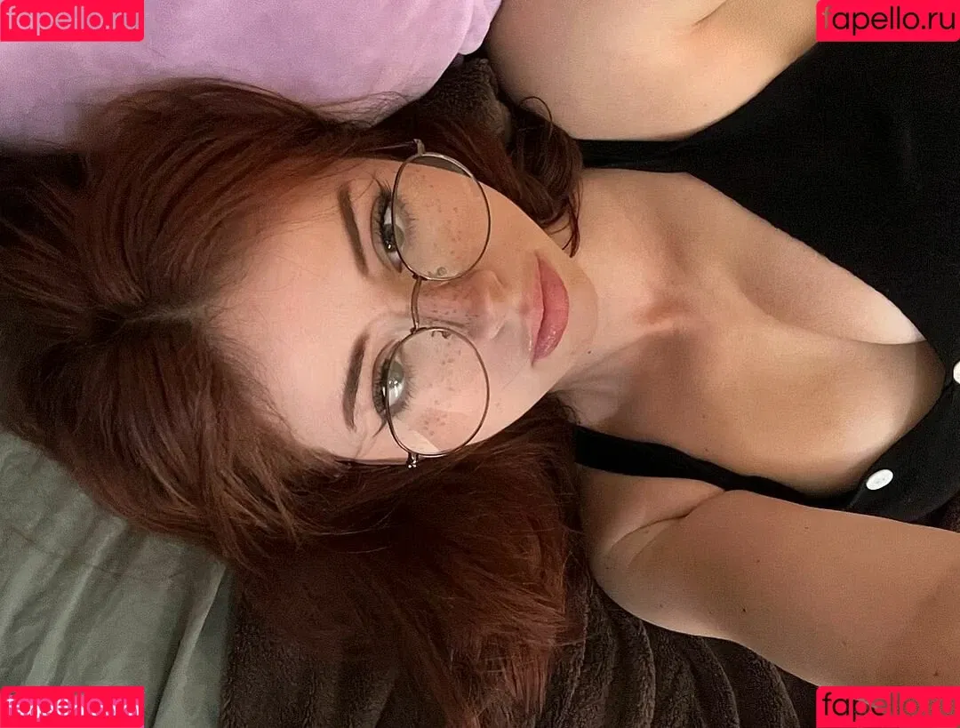 Liv Littlelivbug Onlyfans Photo Gallery 