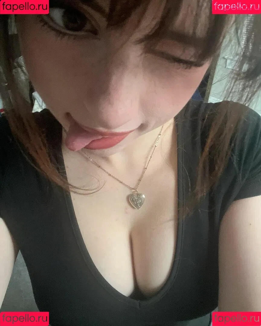Liv Littlelivbug Onlyfans Photo Gallery 