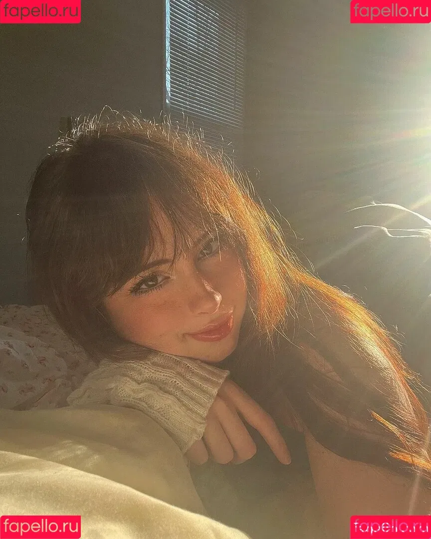 Liv Littlelivbug Onlyfans Photo Gallery 