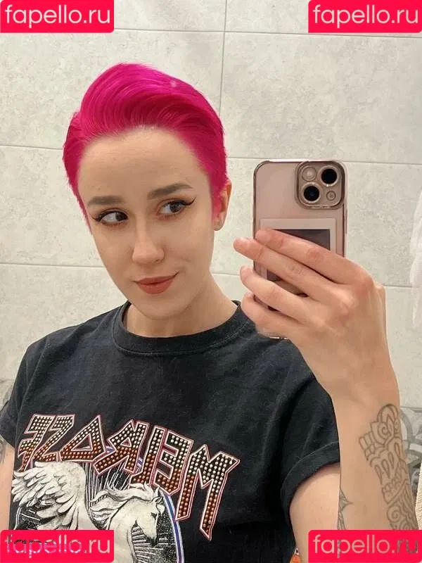 nikaxreznik Onlyfans Photo Gallery 