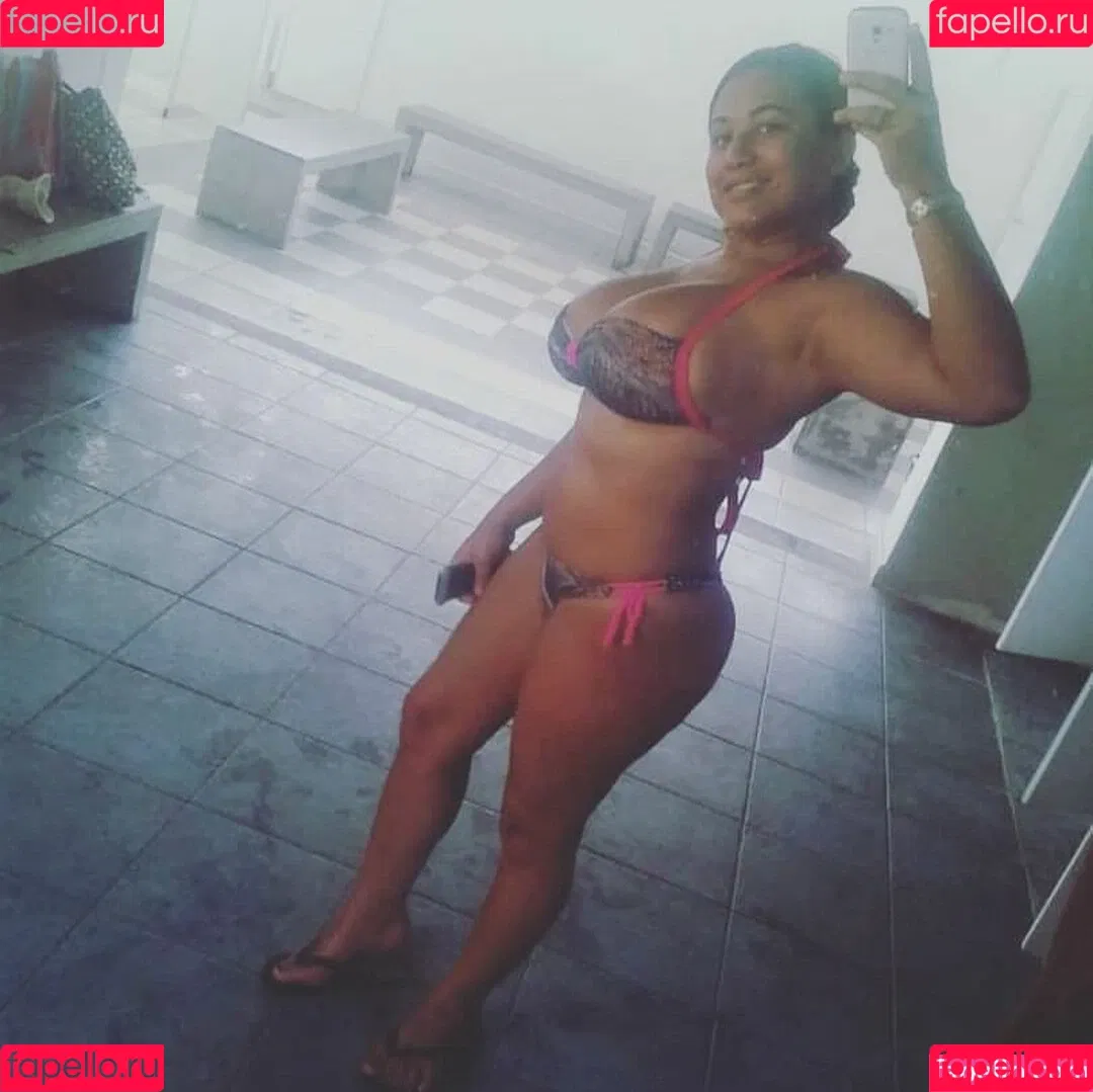 Nohely Guilarte Onlyfans Photo Gallery 