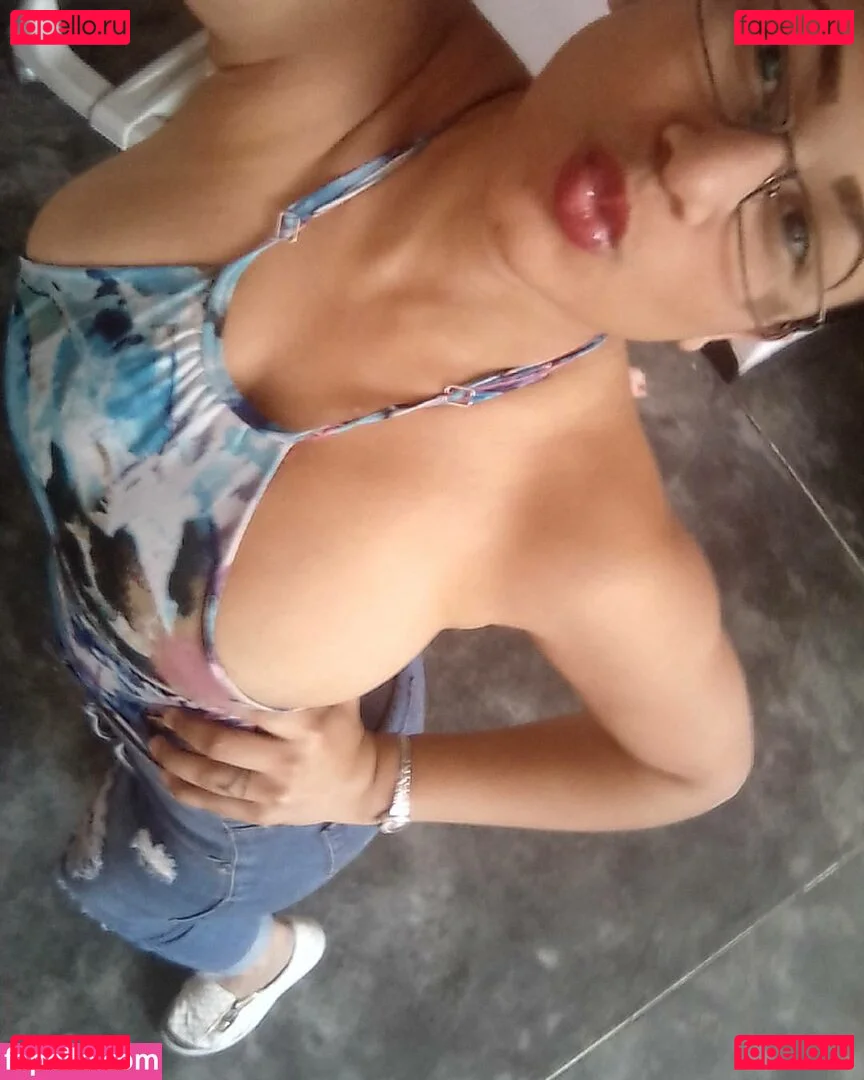 Nohely Guilarte Onlyfans Photo Gallery 