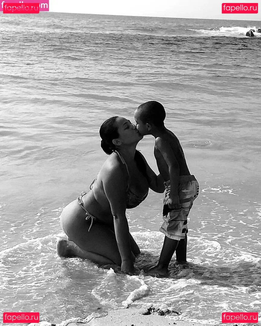 Nohely Guilarte Onlyfans Photo Gallery 