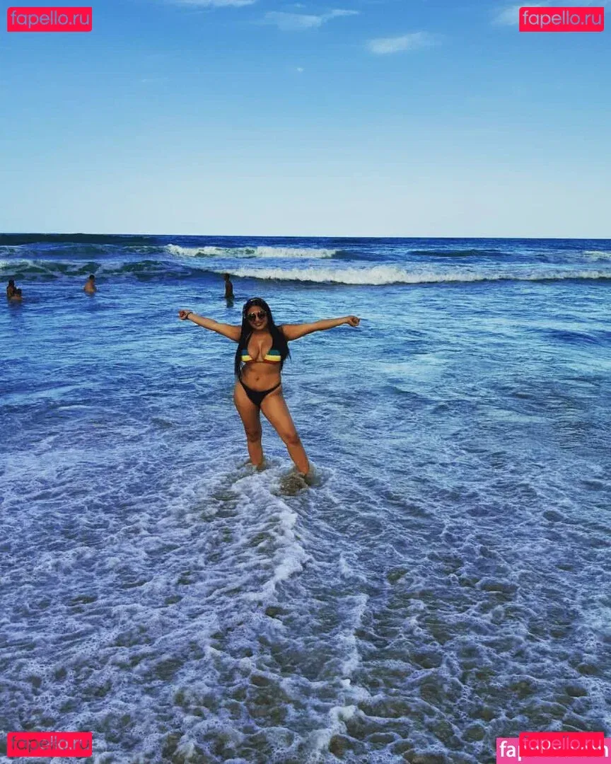 Nohely Guilarte Onlyfans Photo Gallery 