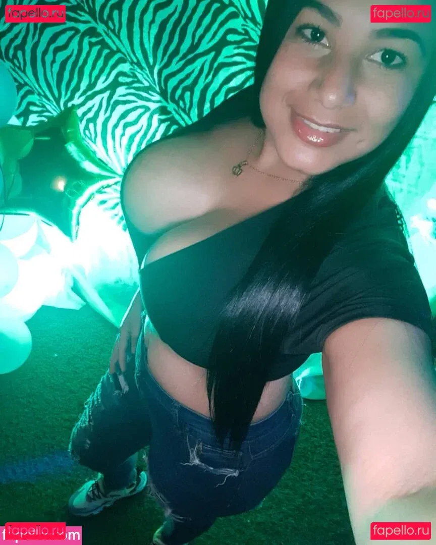 Nohely Guilarte Onlyfans Photo Gallery 
