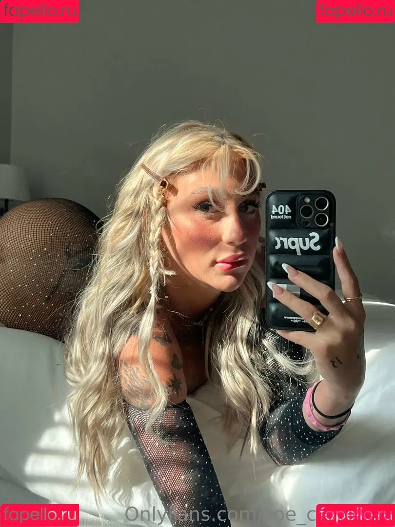 Zoe Consagra Onlyfans Photo Gallery 