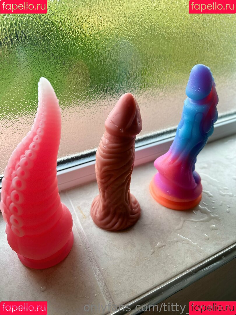 titty_twerker Onlyfans Photo Gallery 